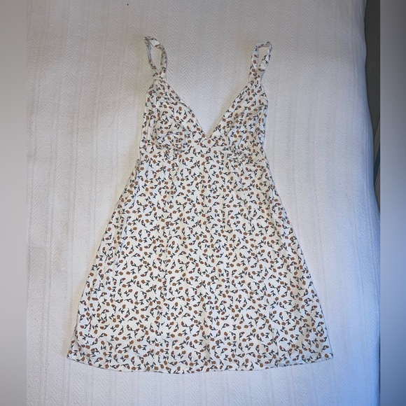 NWOT- RVCA white floral summer surf dress - size small - Picture 4 of 7